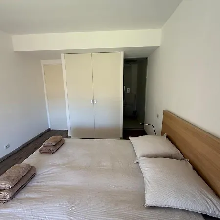 Apartman Beautiful 2-bedroom With Parking And Pool Mandelieu