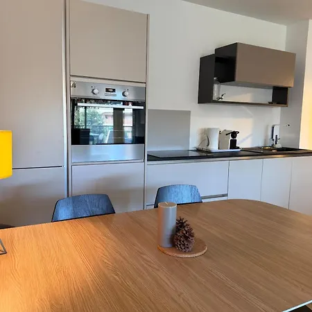 Beautiful 2-bedroom With Parking And Pool Apartman *